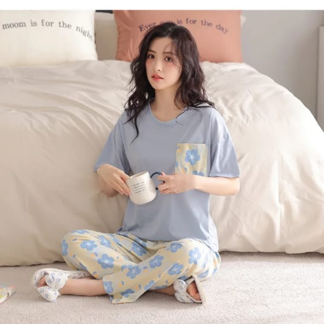 Blue Flower Pocket Print Half Sleeves T-shirt with Pajama