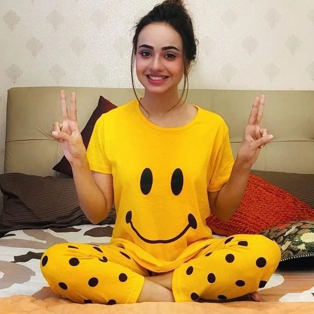 Smile Print Full Sleeves T-shirt With Dotted Pajama Night Suit