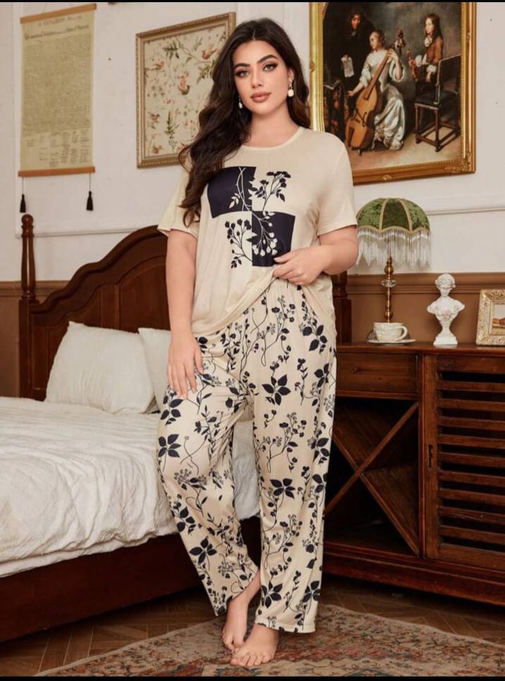Leaves Printed T-Shirt with leafs printed trouser